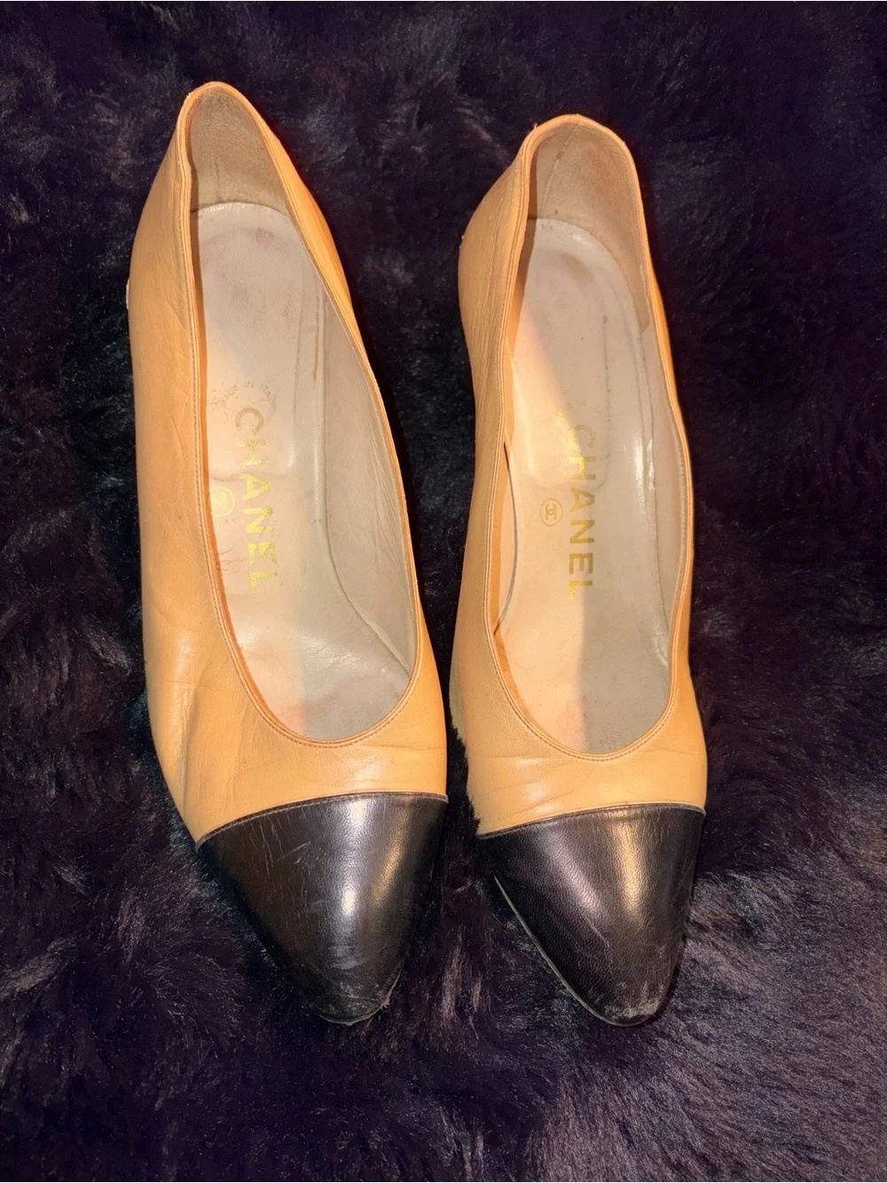 CHANEL Classic Beige & Black Cap Toe Pumps – Timeless Parisian Elegance